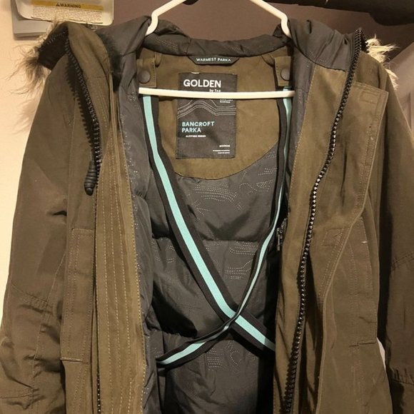 Aritzia TNA Bancroft Parka in Dark Olive - Medium - Picture 6 of 6